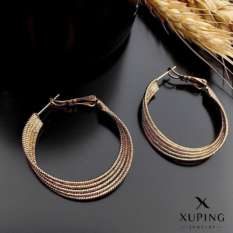 گوشواره حلقه ای بزرگ از برند معتبر ژوپینگ